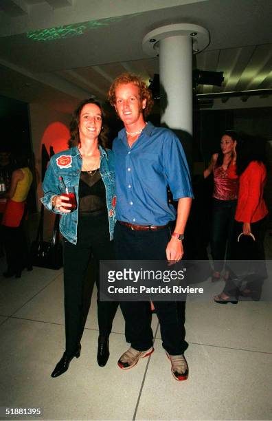 MARCH 2000 - JANE LUEDECKE AND SEAMUS MAKIN ATTEND THE LEVI'S ENGINEERED JEANS PARTY IN SYDNEY, AUSTRALIA.