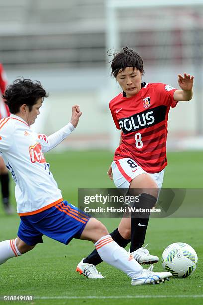 Hikaru Naomoto of Urawa Reds in action during the Nadeshiko League match between Urawa Red Diamonds Ladies and Albirex Niigata Ladies at the Saitama...