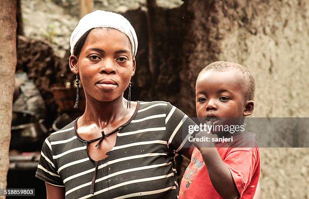 mother and her child portrait - ghanaian family stock pictures, royalty-free photos & images