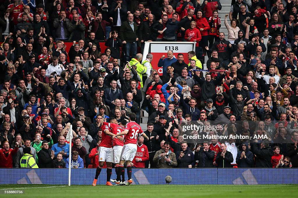 Manchester United v Everton - Premier League