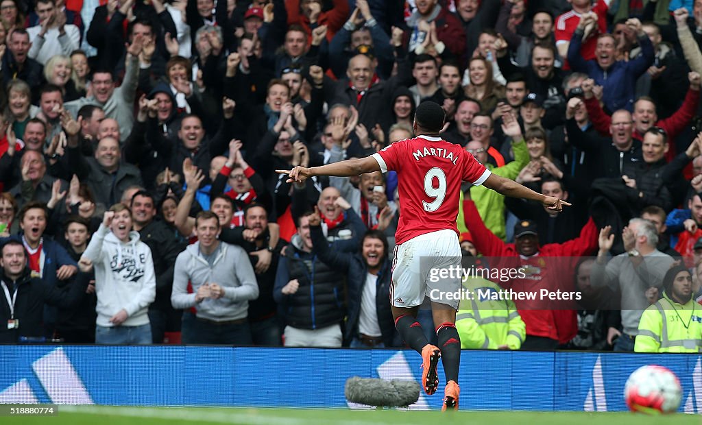 Manchester United v Everton - Premier League