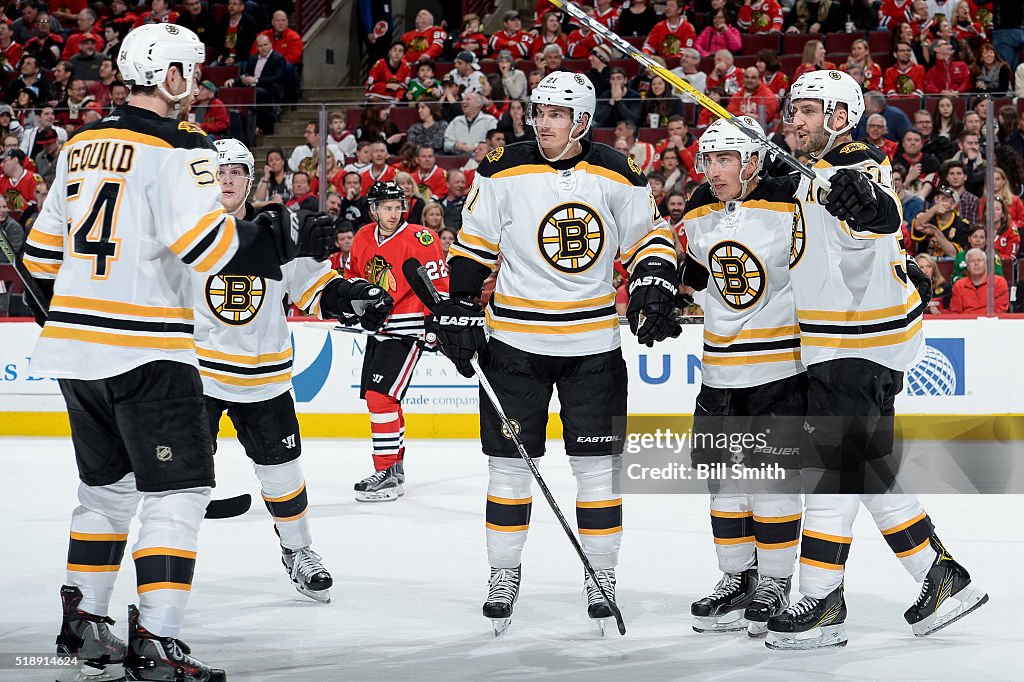 Boston Bruins v Chicago Blackhawks