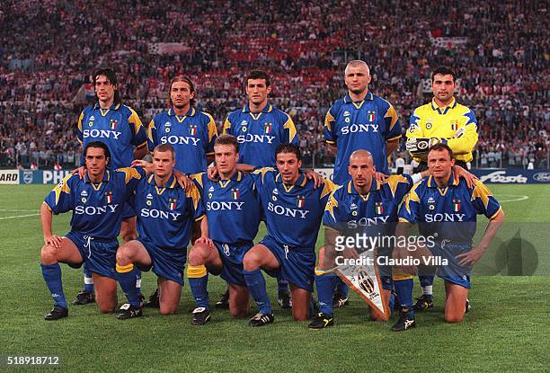 Juventus pose for a photo before the Champions League Final match between Juventus and Ajax at Rome