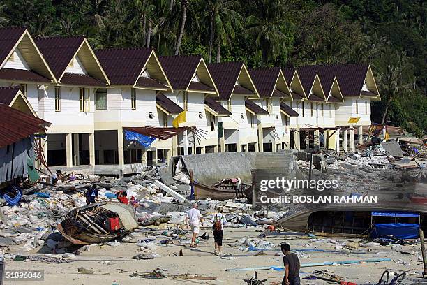 Row of terrace housing workers on the Phi Phi island in southern Thailand holiday resort were destroyed by a tidal waves 27 December 2004. An...