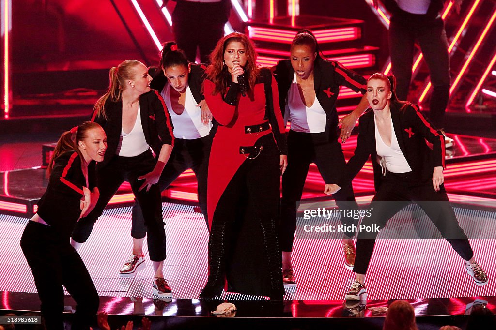 IHeartRadio Music Awards - Show
