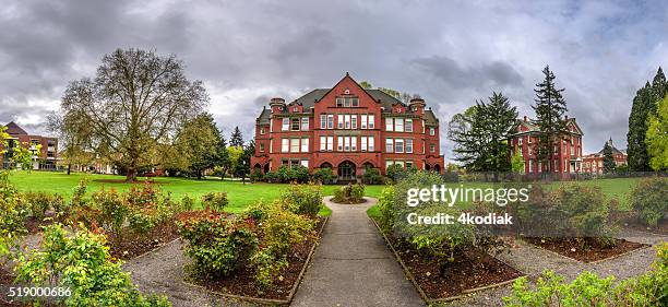 willamette university salem oregon usa - oregon amerikaanse staat stockfoto's en -beelden