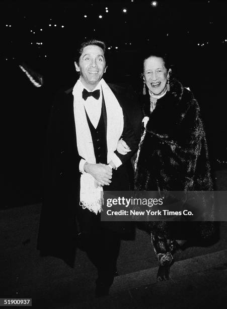 Italian fashion designer Valentino Garavani and French-born fashion editor Diana Vreeland arrive at party benefitting the Ballet Russe exhibition at...