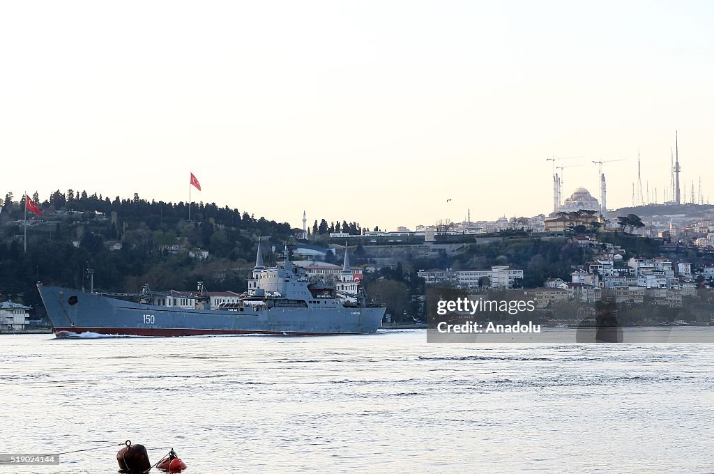 Russian Navy ship passes through Bosphorus Strait