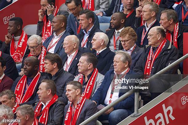 Ajax Engelenbak former Ajax players. Kofi Mensah, Aron, Winter, Richard Knopper, Kenneth Vermeer ?, ?, ?, Ruud Geels Ferdie Vierklau, John Bosman, ?,...