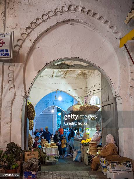 mercato di tangeri, marocco - tangeri foto e immagini stock