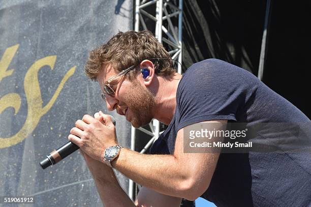 Brett Eldredge performs during the ACM Party for a Cause Festival at the Las Vegas Festival Grounds on April 3, 2016 in Las Vegas, Nevada.