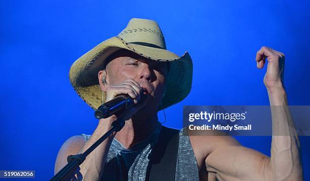 Kenny Chesney performs during the ACM Party for a Cause Festival at the Las Vegas Festival Grounds on April 3, 2016 in Las Vegas, Nevada.