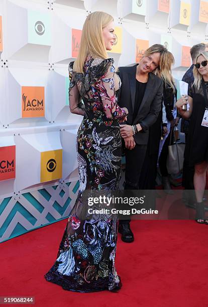 Actress Nicole Kidman and singer Keith Urban arrive at the 51st Academy Of Country Music Awards at MGM Grand Garden Arena on April 3, 2016 in Las...