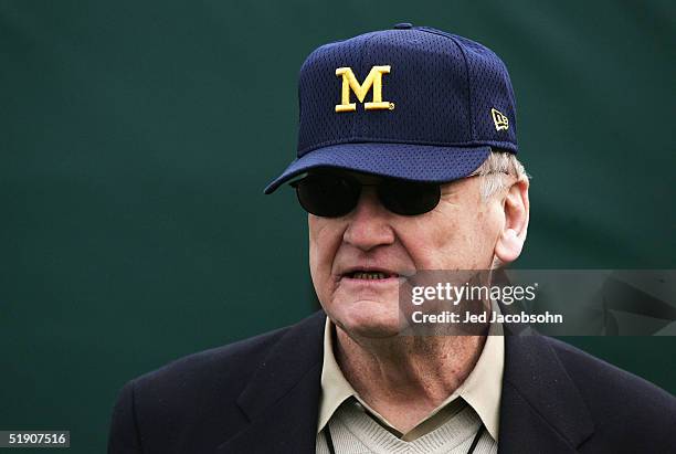 Former head coach Bo Schembechler of the Michigan Wolverines looks on in the 91st Rose Bowl Game against the Texas Longhorns at the Rose Bowl on...