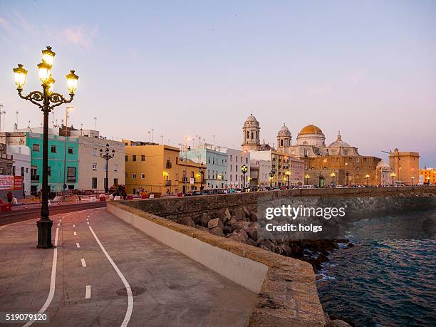 seaside neighborhood in cadiz, spain - cadiz province stock pictures, royalty-free photos & images