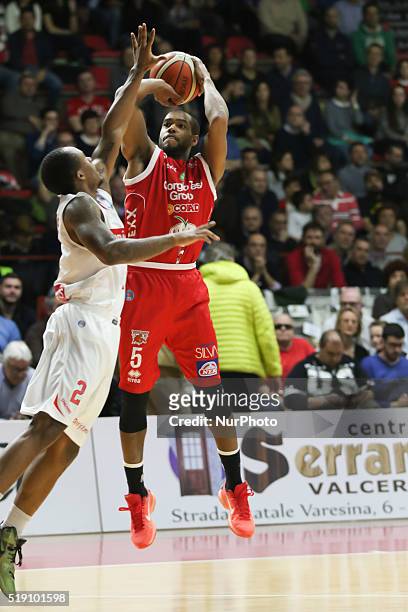 Preston Knowles in action during the LegaBasket match between Openjobmetis Varese vs Pistoia at Palasport Masnago on April 3, 2016 in Varese, Italy....