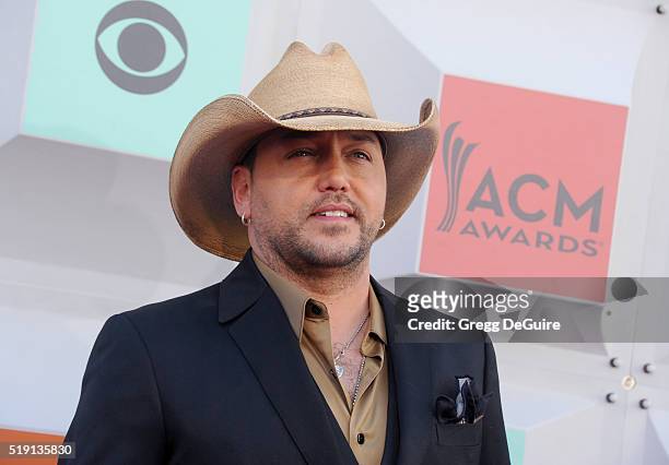 Musician Jason Aldean arrives at the 51st Academy Of Country Music Awards at MGM Grand Garden Arena on April 3, 2016 in Las Vegas, Nevada.