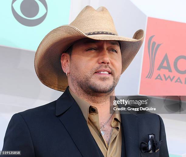 Musician Jason Aldean arrives at the 51st Academy Of Country Music Awards at MGM Grand Garden Arena on April 3, 2016 in Las Vegas, Nevada.