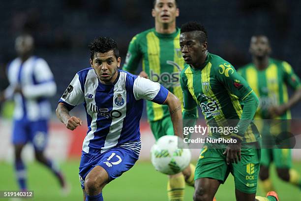 Porto's Mexican forward Jesús Corona in action with CD Tondela's Gabon defender Junior Otoo during the Premier League 2015/16 match between FC Porto...