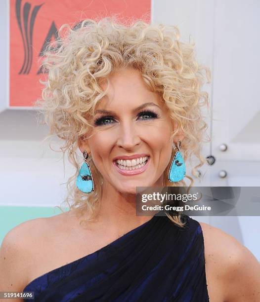 Kimberly Schlapman of Little Big Town arrives at the 51st Academy Of Country Music Awards at MGM Grand Garden Arena on April 3, 2016 in Las Vegas,...