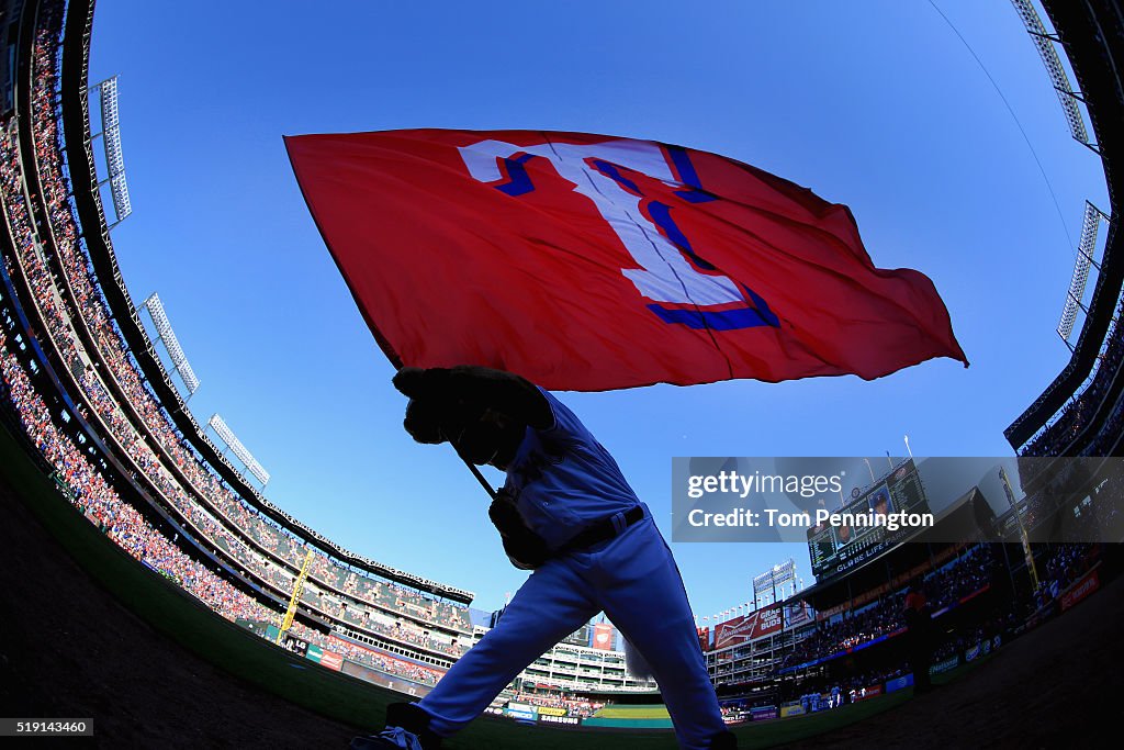 Seattle Mariners v Texas Rangers