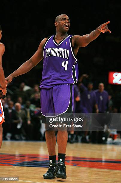 Chris Webber of the Sacramento Kings points to the crowd after making a basket in the final minute of their win over the New York Knicks on January...