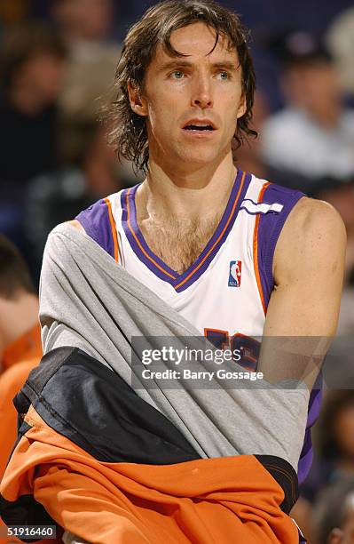 Steve Nash of the Phoenix Suns looks on before facing the Golden State Warriors on December 7, 2004 at America West Arena in Phoenix, Arizona. The...