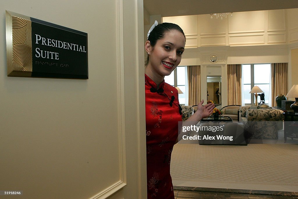 The Mandarin Oriental Hotel Displays Its Inauguration Package