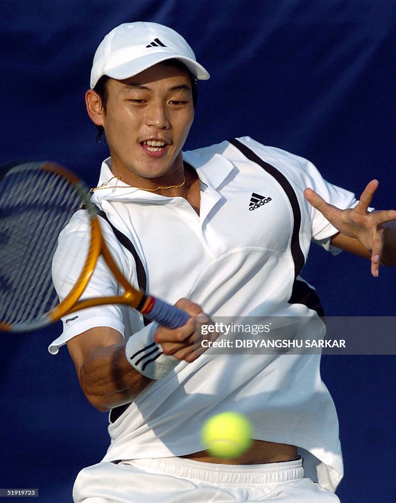 Taiwanese tennis player Lu Yen-Hsun play