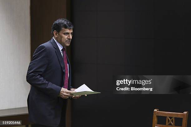 Raghuram Rajan, governor of the Reserve Bank of India , arrives at a news conference in Mumbai, India, on Tuesday, April 5, 2016. India's central...