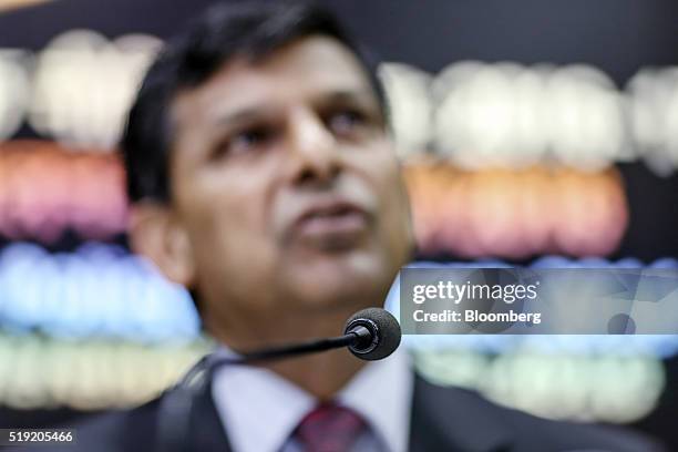 Microphone sits as Raghuram Rajan, governor of the Reserve Bank of India , speaks during a news conference in Mumbai, India, on Tuesday, April 5,...