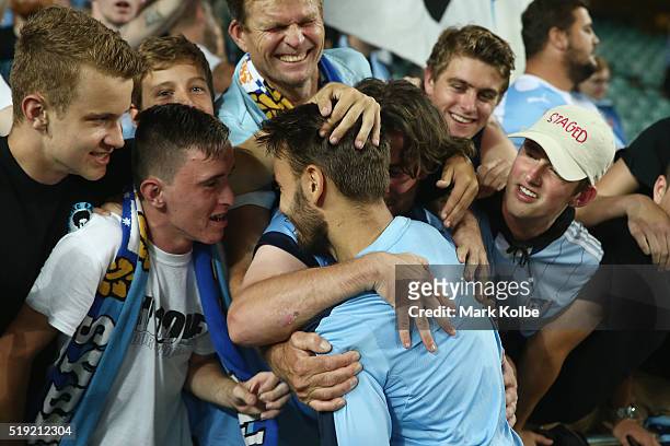 Milos Ninkovic of Sydney FC celebrates with the crowd after victory during the AFC Champions League match between Sydney FC and Pohang Steelers at...