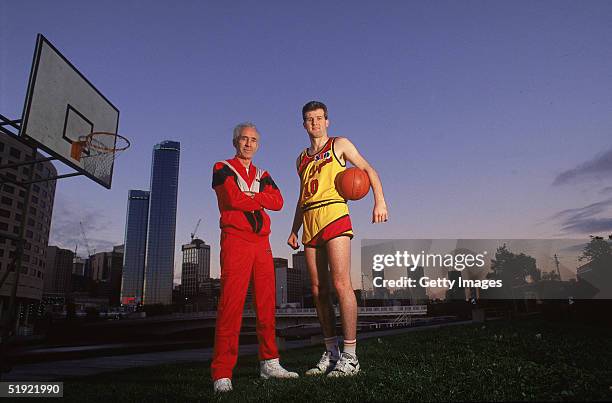 Lindsay father of Andrew Gaze pose by the Yarra River January, 1989 Melbourne, Australia. .