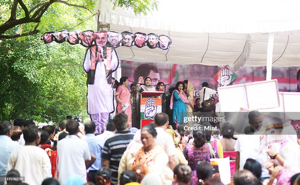 Jan Akrosh Rally Against NDA At Jantar Mantar