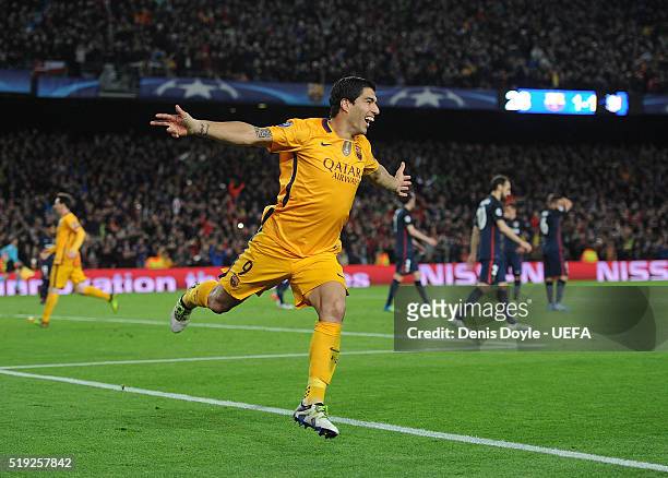 Luis Suarez of FC Barcelona celebrates after scoring his team's 2nd goal during the UEFA Champions League Quarter Final First Leg match between FC...