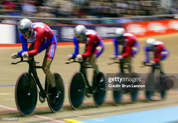 Steven Cummings, Rob Hayles, Paul Manning and Chris Newton of Great Britain in action in the Men's Team Pursuit during the UCI Track Cycling World...