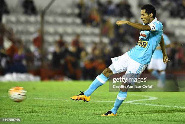 Carlos Lobaton of Sporting Cristal takes a shot during a match between Huracan and Sporting Cristal as part of Group 4 of Copa Bridgestone...