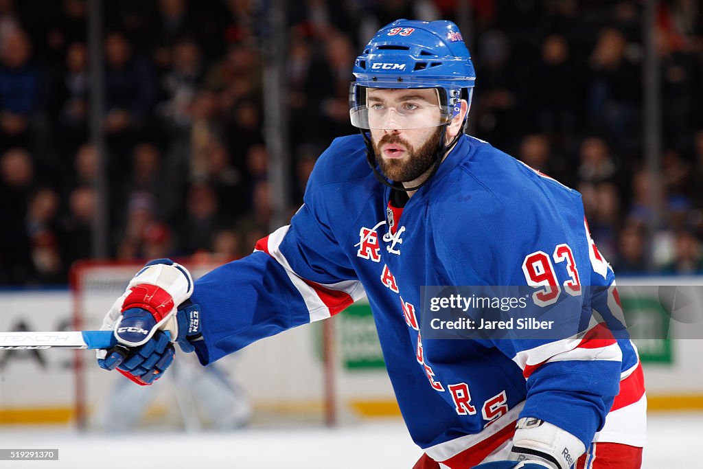 Tampa Bay Lightning v New York Rangers
