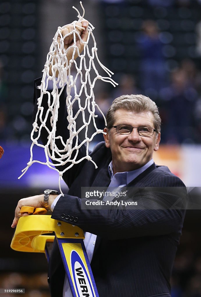 Syracuse v UConn