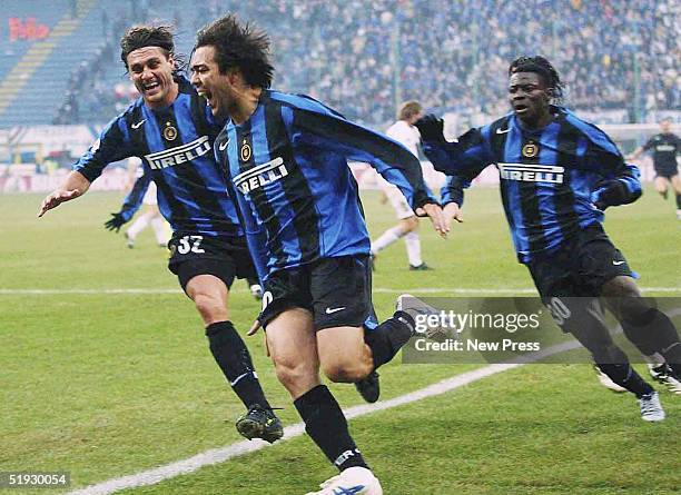 Christian Vieri celebrates a goal with Alvaro Recoba and Obafemi Martins of Inter Milan during the Serie A match between Sampdoria and Inter Milan at...