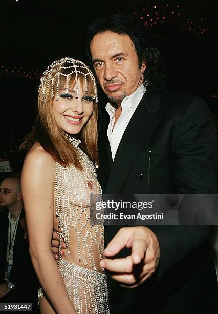 Best New Starlet winner Cytherea poses with rocker Gene Simmons of the band KISS at the 2005 AVN Awards on January 8, 2005 at the Venetian Hotel in...