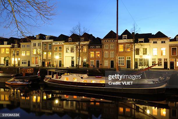 brede paraíso canal em's-hertogenbosch - den bosch imagens e fotografias de stock