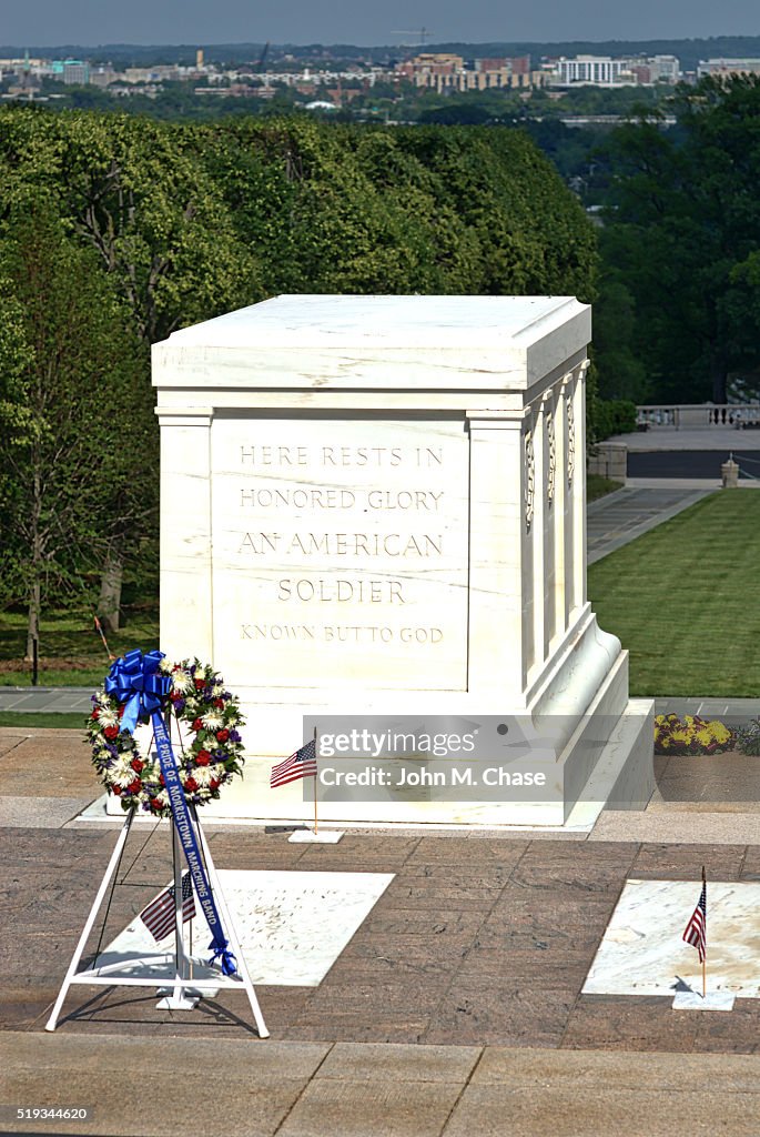 Tumba del soldado desconocido, el Cementerio Nacional de Arlington