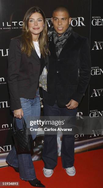 Real Madrid player Ronaldo and Daniela Cicarelli attend the Spanish Preimere of "The Aviator" at Palacio de la Musica Cinema on January 10, 2005 in...
