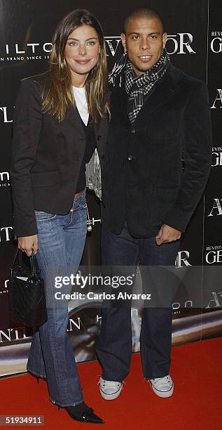Real Madrid player Ronaldo and Daniela Cicarelli attend the Spanish Preimere of "The Aviator" at Palacio de la Musica Cinema on January 10, 2005 in...