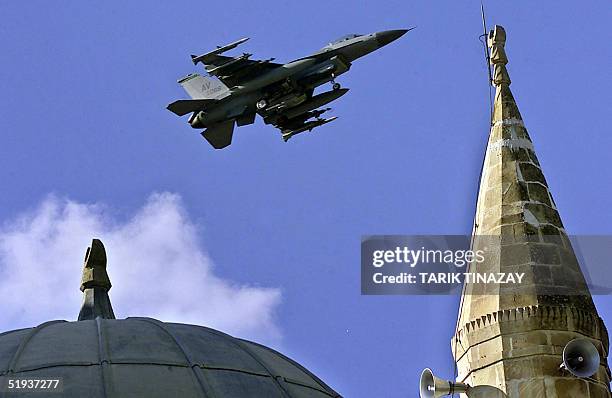File photo taken November 2001 shows US airforce F-16 warplane ready to land at Incirlik Airbase, southern Turkey. The United States would like to...