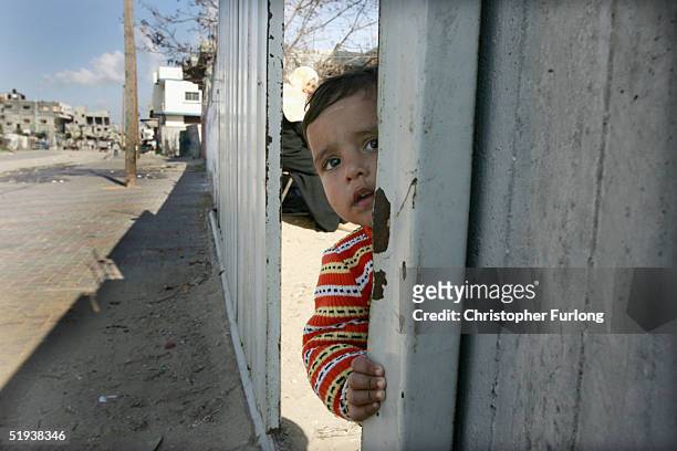 daily life continues in palestine - daily life in gaza stock pictures, royalty-free photos & images