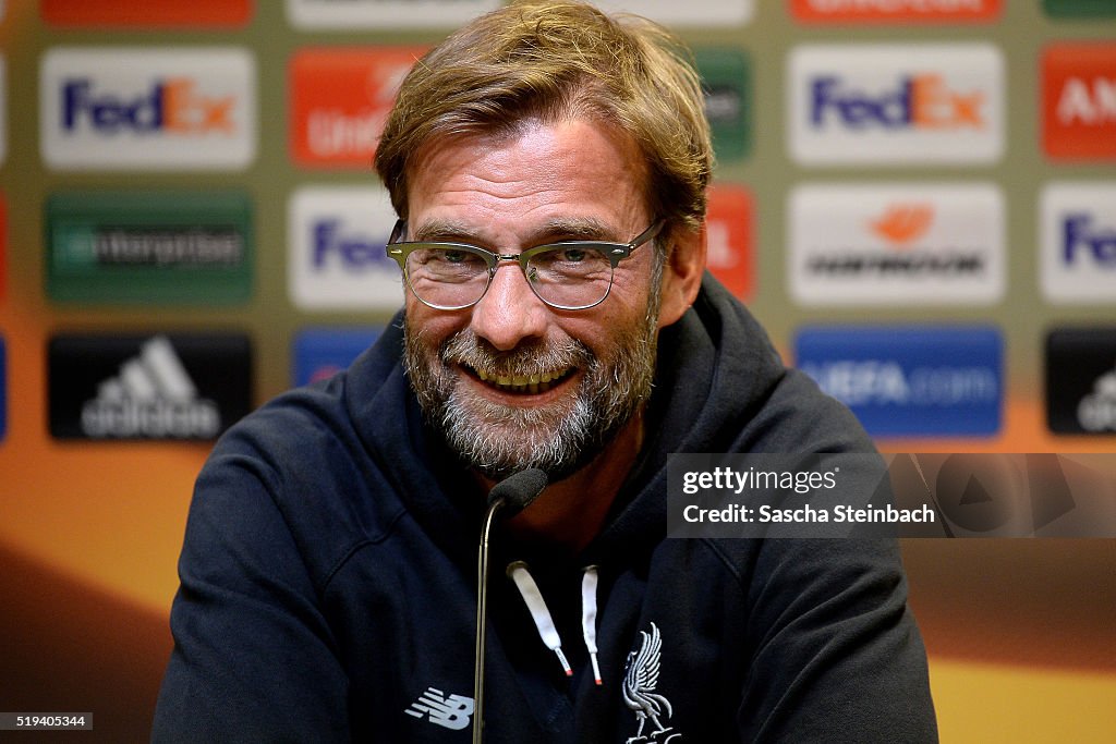 FC Liverpool - Press Conference & Training