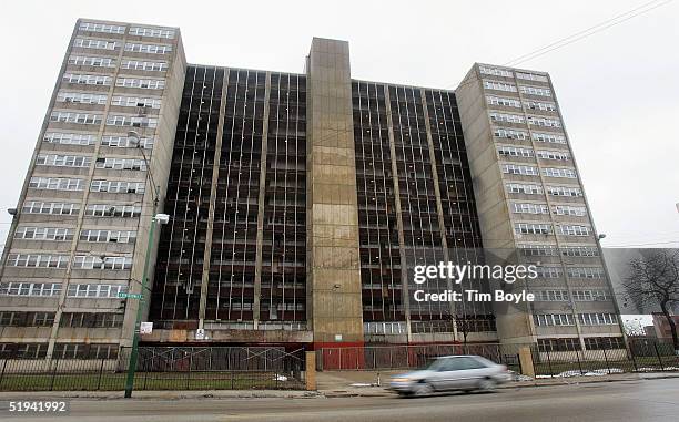 Cha Building 56 Chicago Housing Authority Cha Stock Photos, High-Res Pictures, and ...