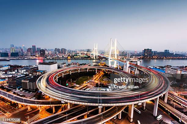 shanghai nanpu bridge at night - bridge architecture up close night stock pictures, royalty-free photos & images